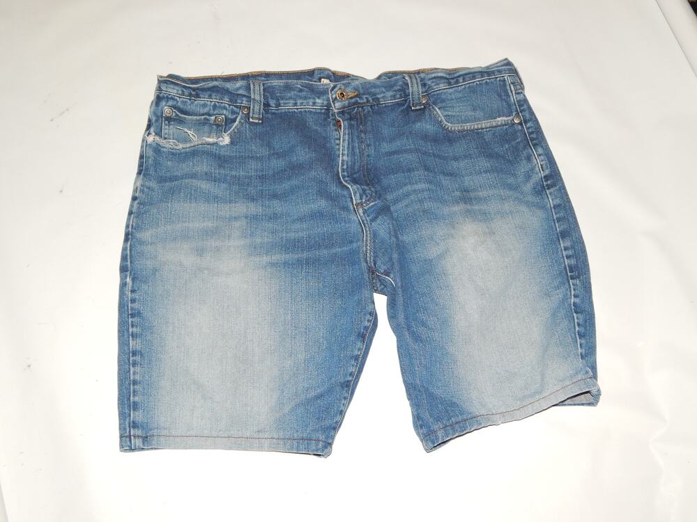 L.L Bean Men Jean Shorts Size 40 11 Standard Fit